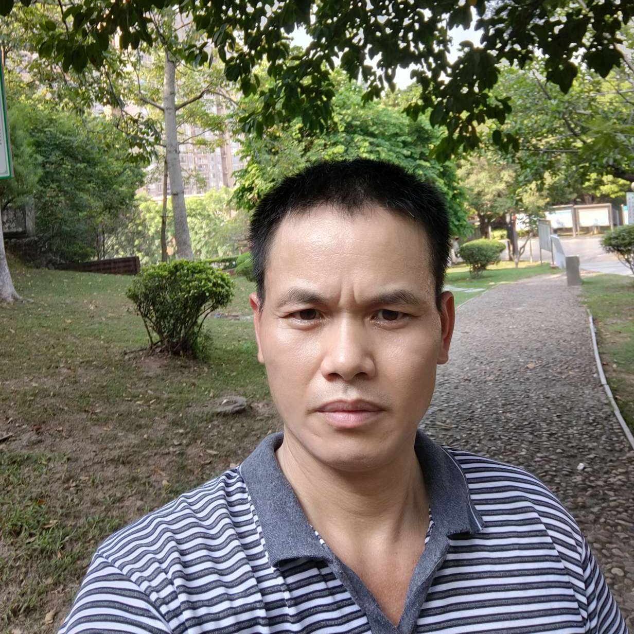 海浪前行的照片