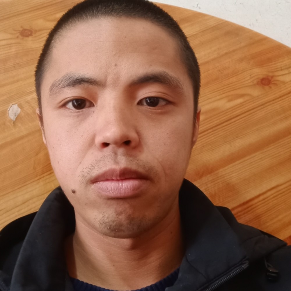 霓裳打含蓄的照片