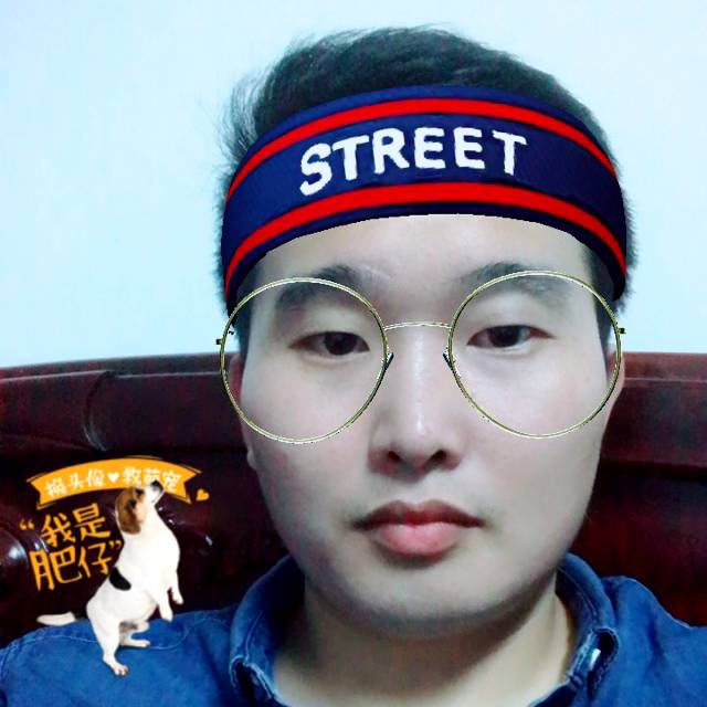 黛儿挽手犹豫的照片