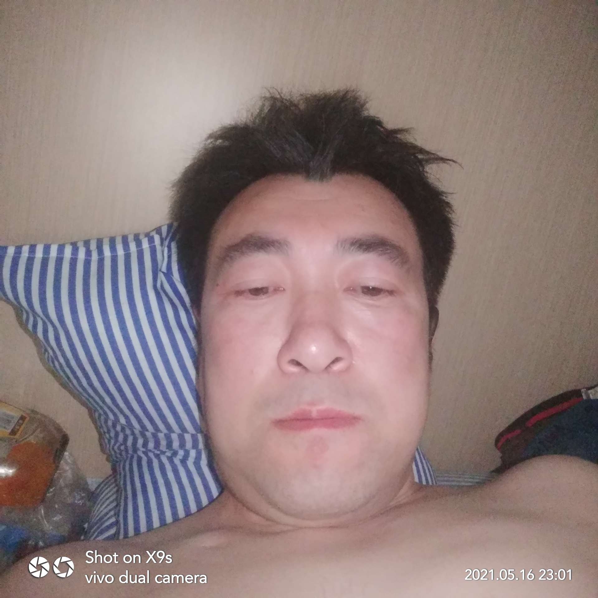 动听拾忆金针菇的照片