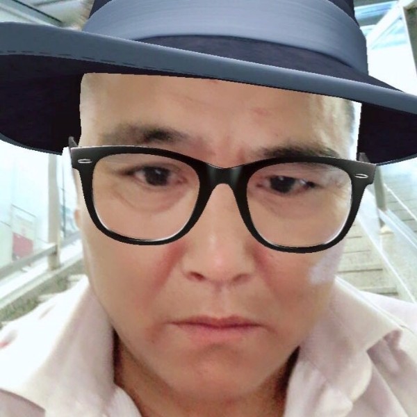 胡承民的照片