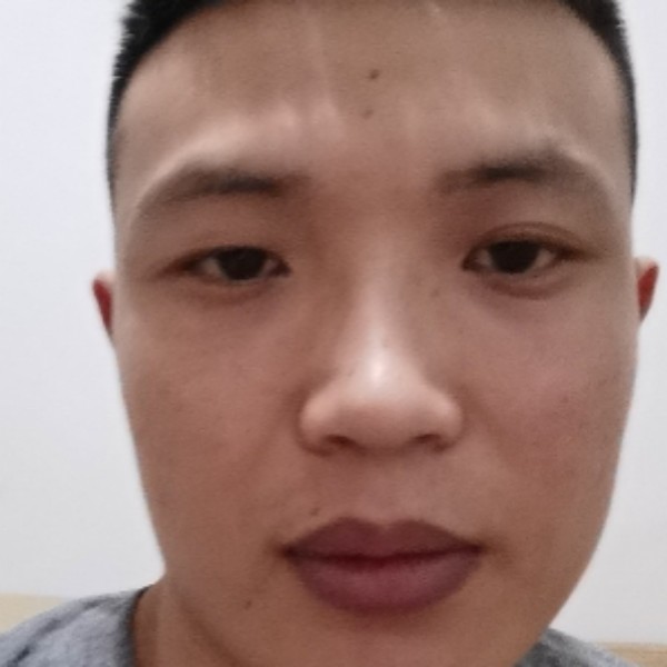 水池邂逅阔达的照片