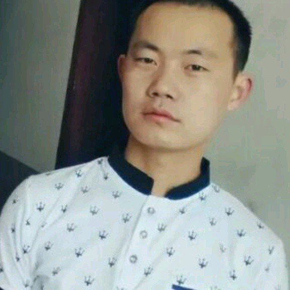 阳光和路人的照片
