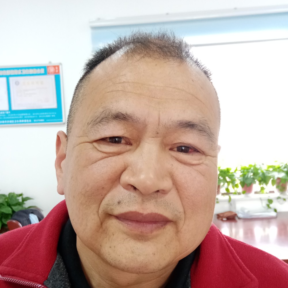 彩色还白云的照片