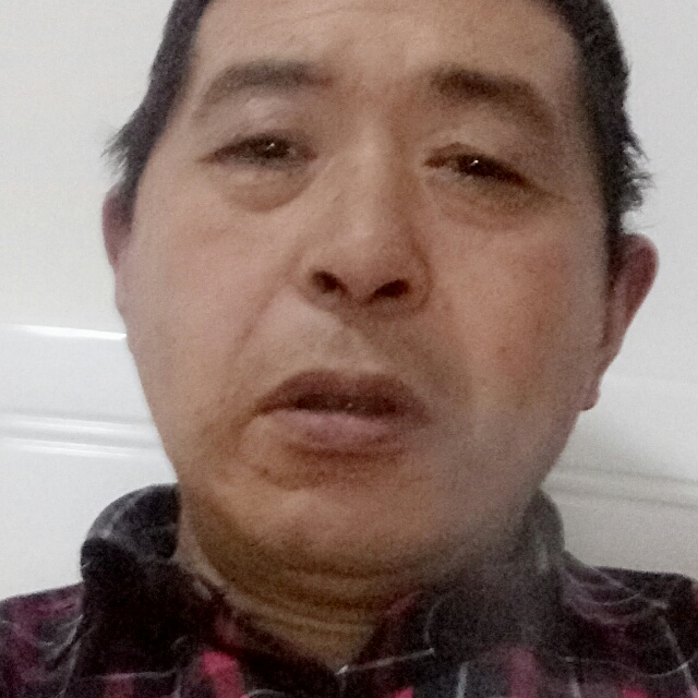 小红找对相的照片