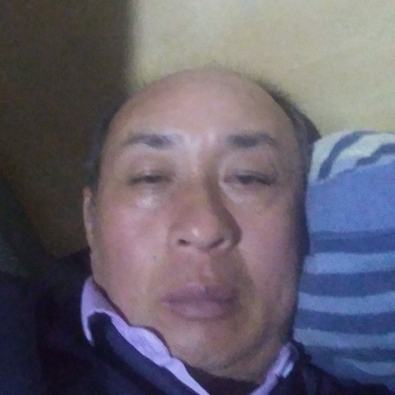 爱笑闻钻石的照片