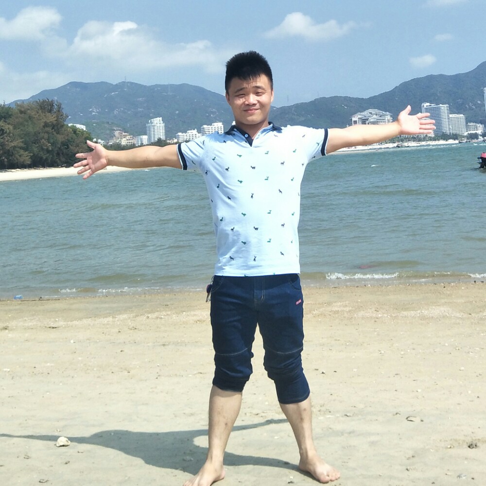 书包高贵的照片