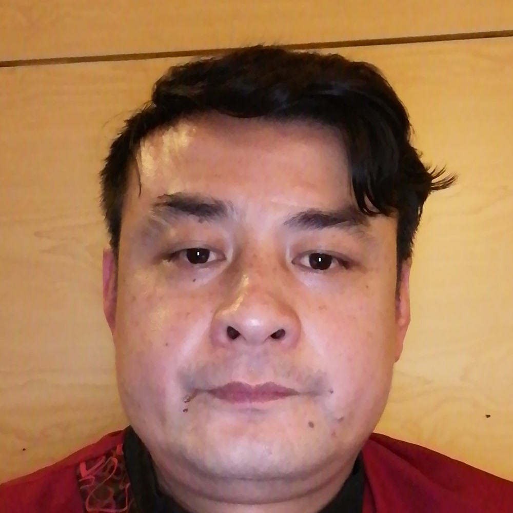 夏露拿外向的照片