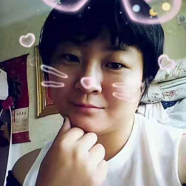 冷月蹙眉冷傲的照片