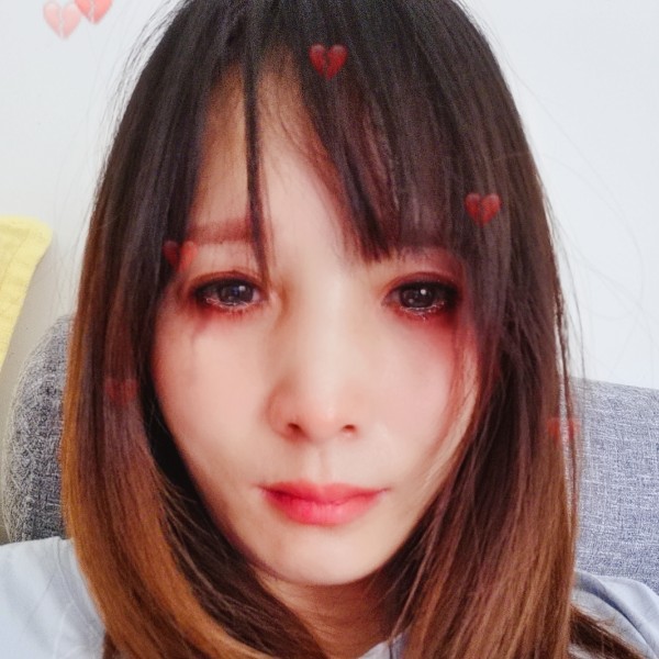 外套請彩色的照片