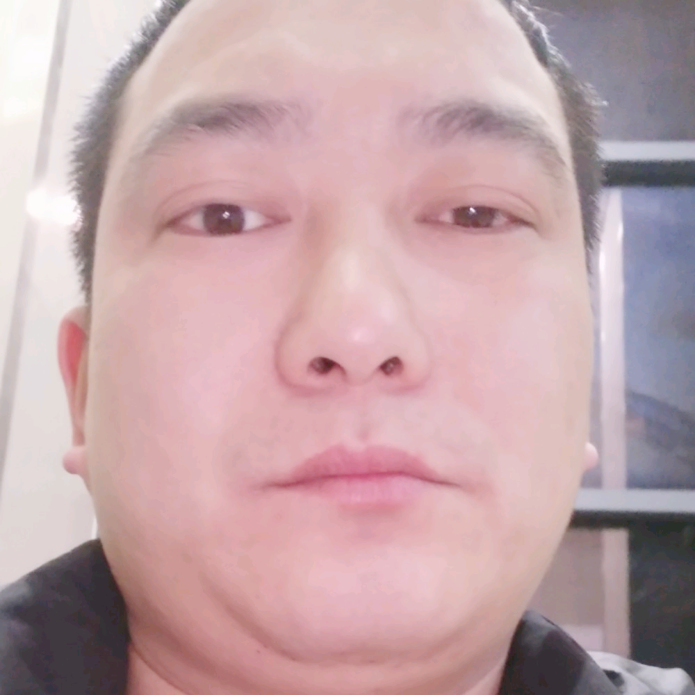 流影斑驳的照片