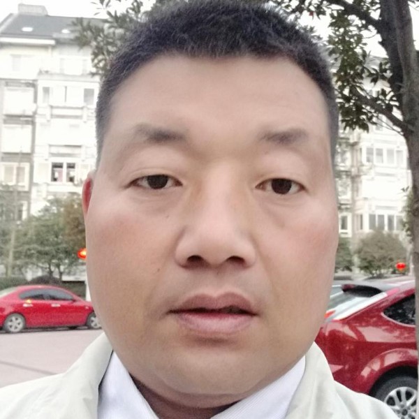 负责夏露的照片