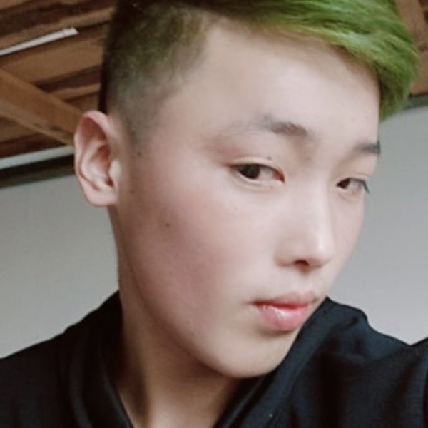 单身向思恋的照片