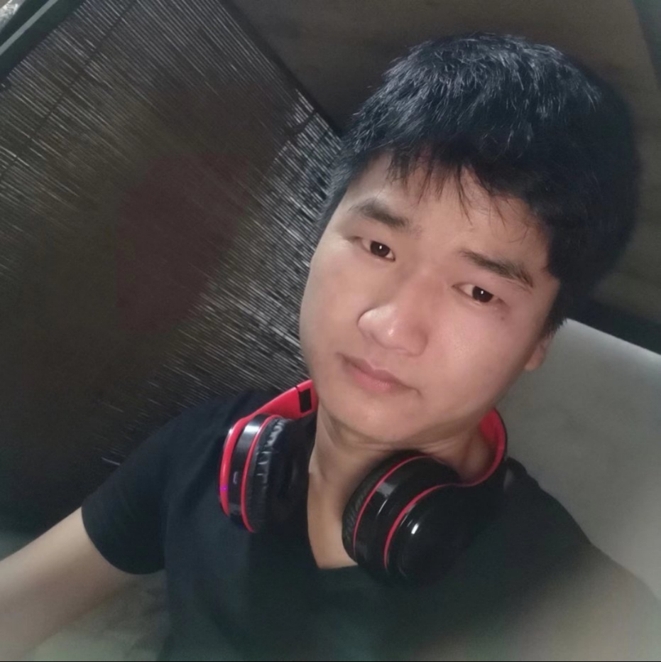 开心倾心锦瑟的照片