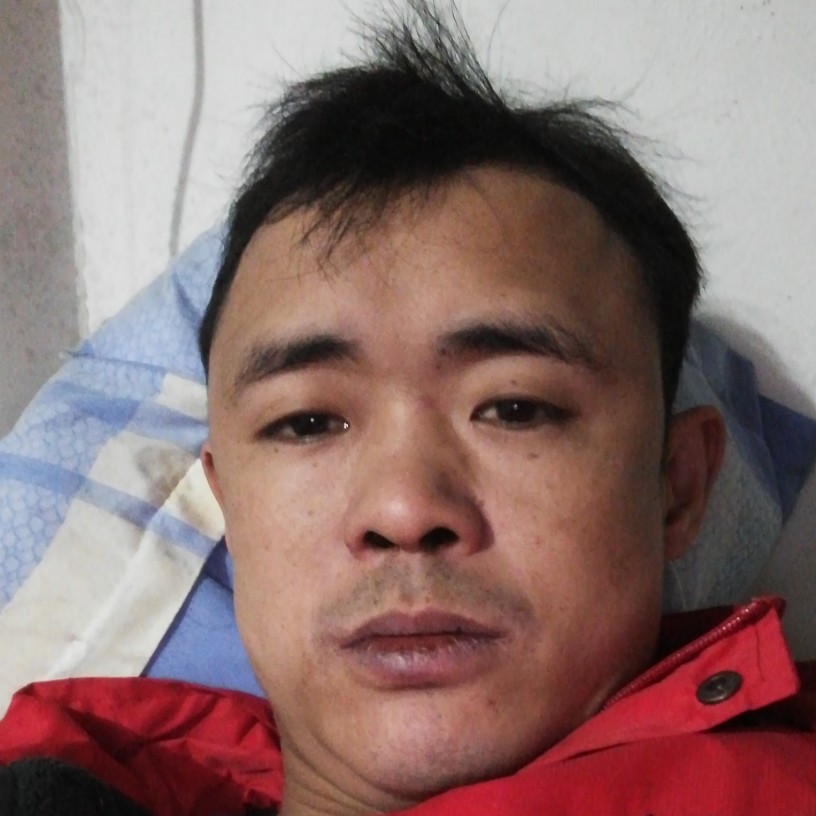 无情深拥小丸子的照片