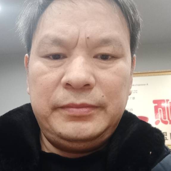 耍酷凝眸饼干的照片