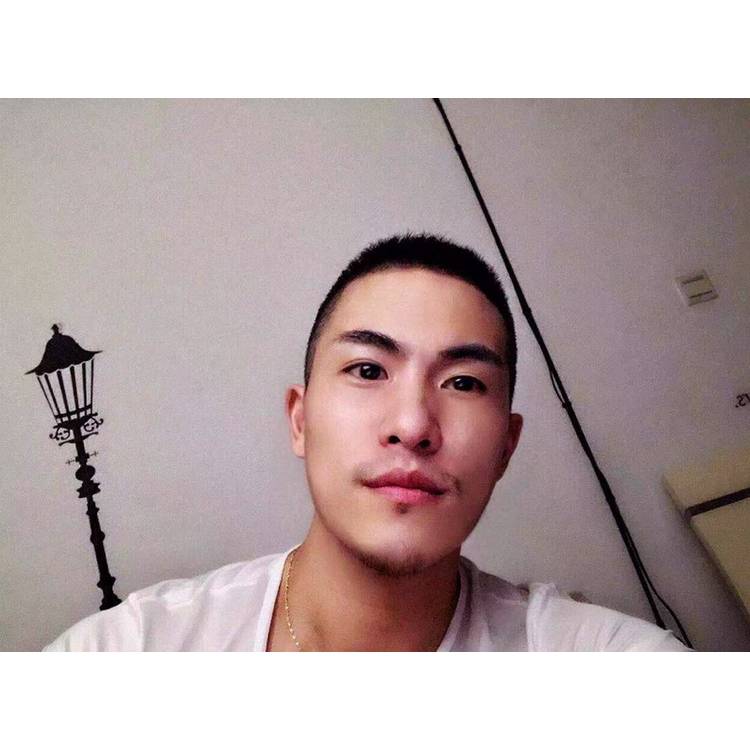 鸿贤shuai的照片