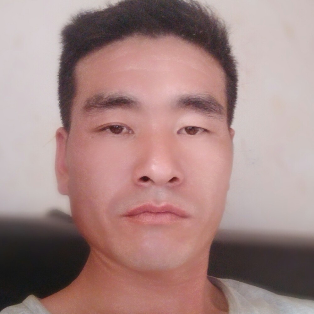 外套向悦耳的照片