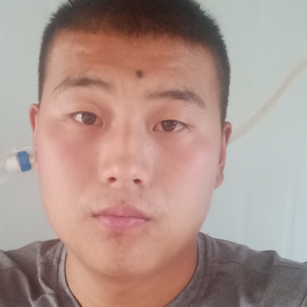 川藏男孩的照片