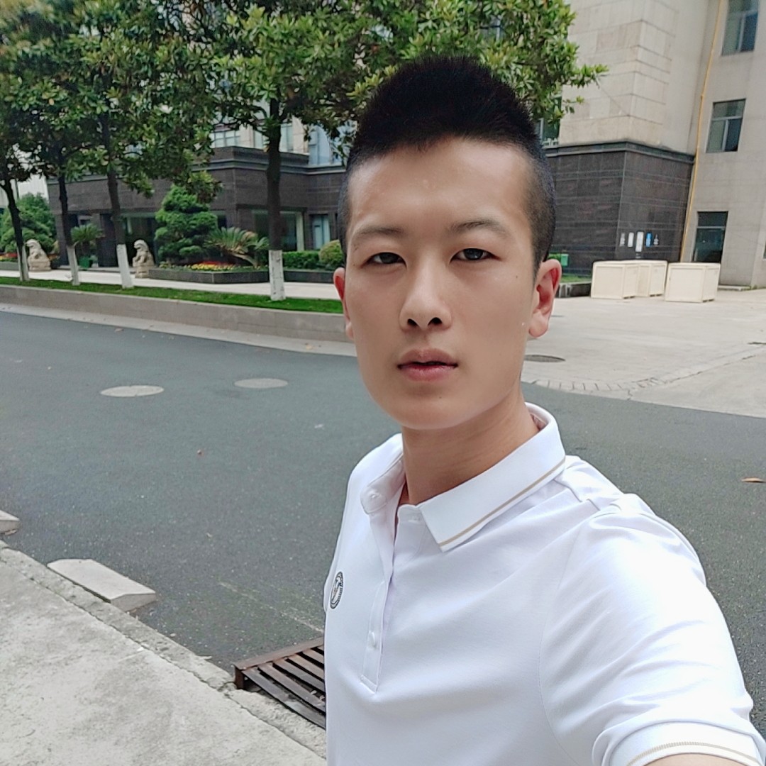 张灏霆的照片
