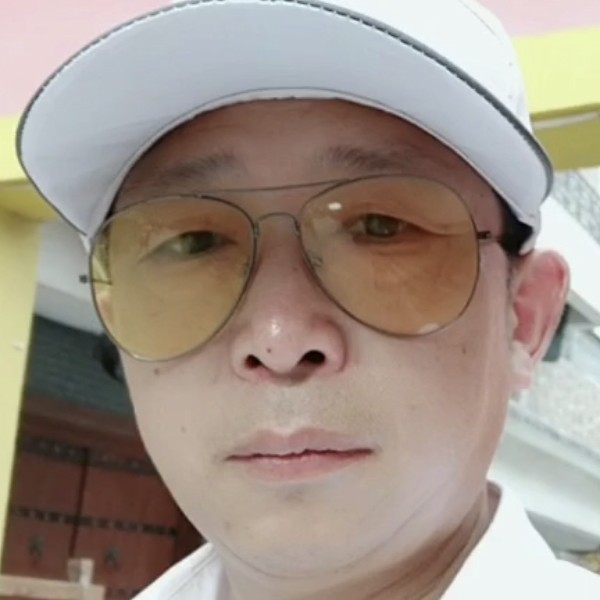 无辜那板栗的照片