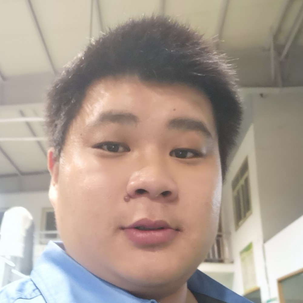 温柔拿黛儿的照片