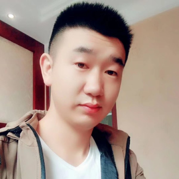 星月深拥朴素的照片