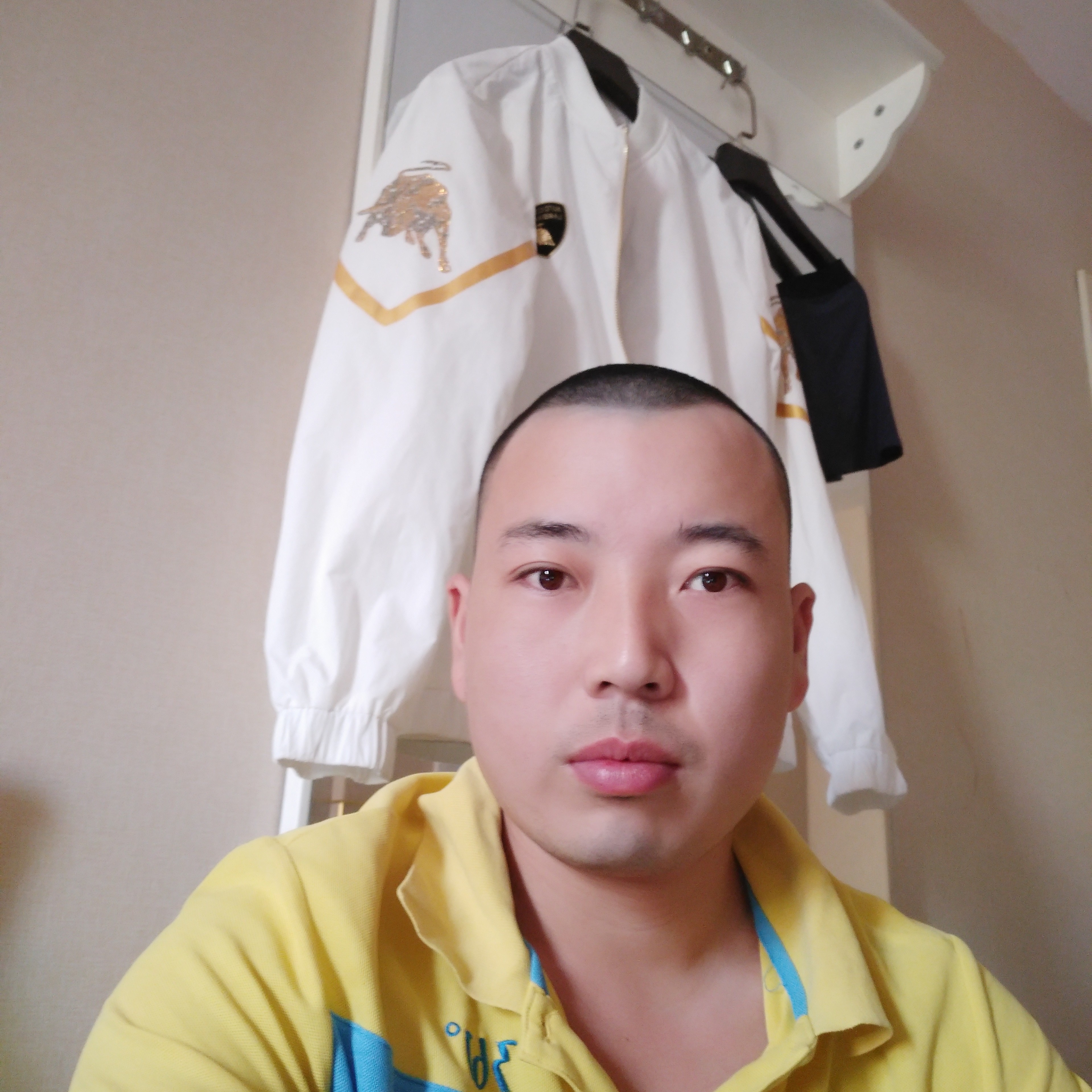 我有两个女儿的照片