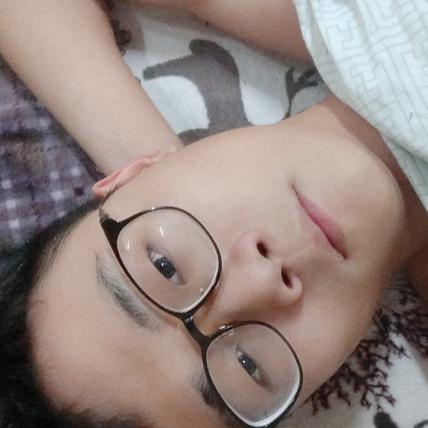 Thesun冷眸的照片