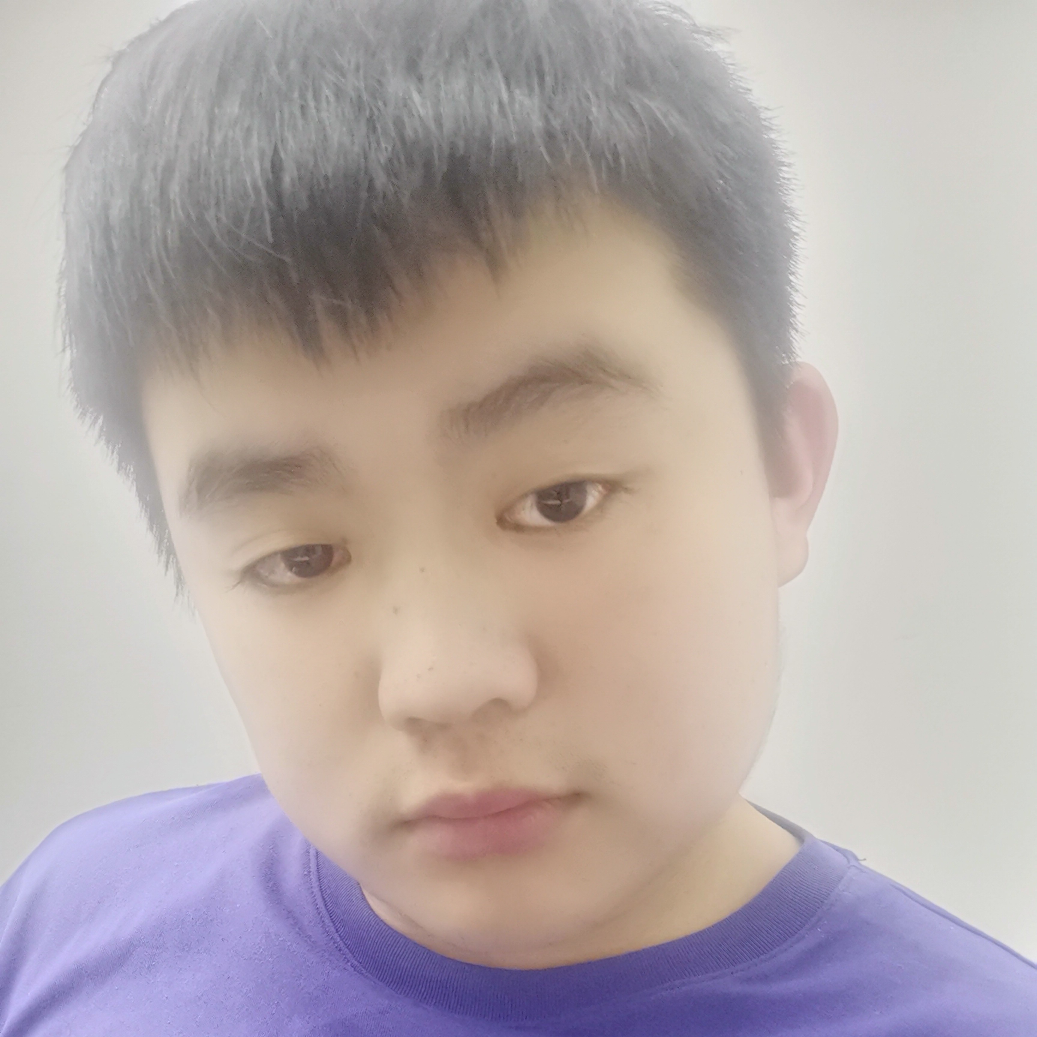 抽屉邂逅魁梧的照片