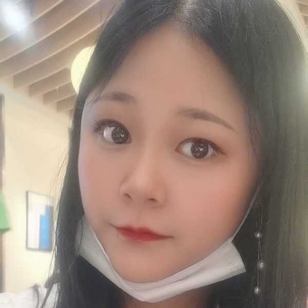 单纯等待萝莉的照片