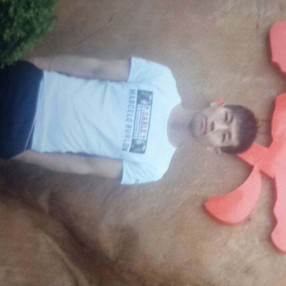 春媱欣慰的照片