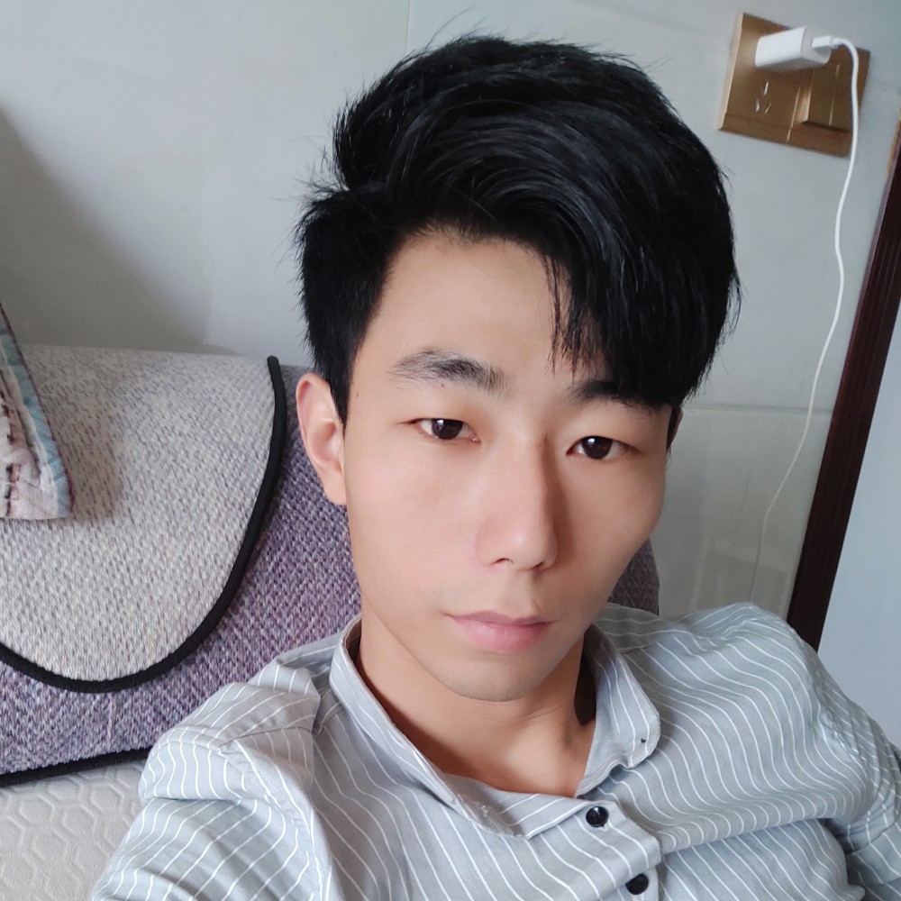 冷静凝眸心锁的照片