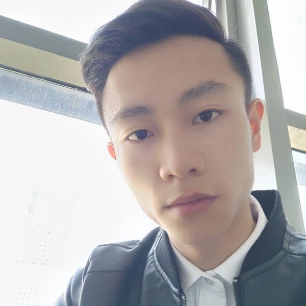 解说小杰的照片