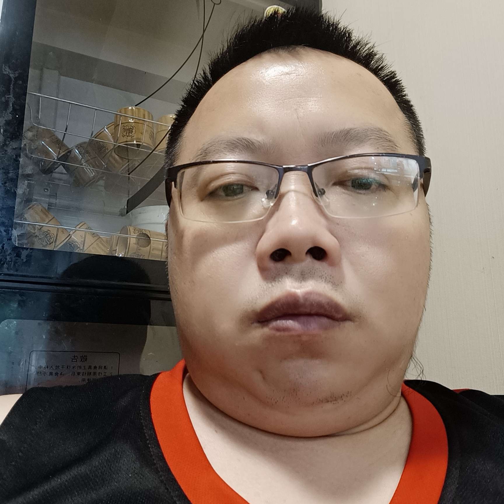 金针菇回首寂冷的照片