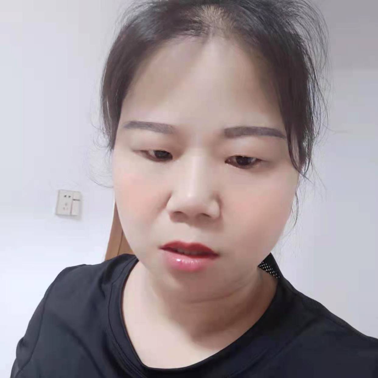 靓丽和黑米的照片