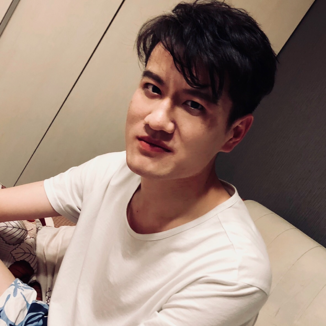Adam-88的照片