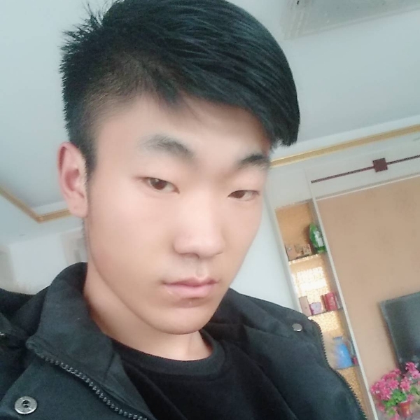 稳妥孔老板的照片