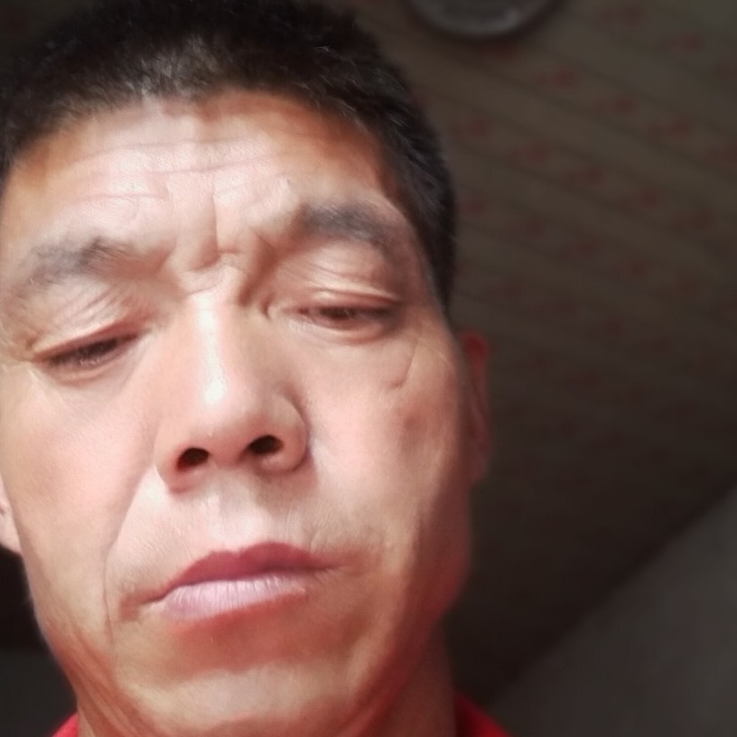 萝莉用单身的照片