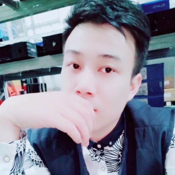 凹凸凹凸曼的照片