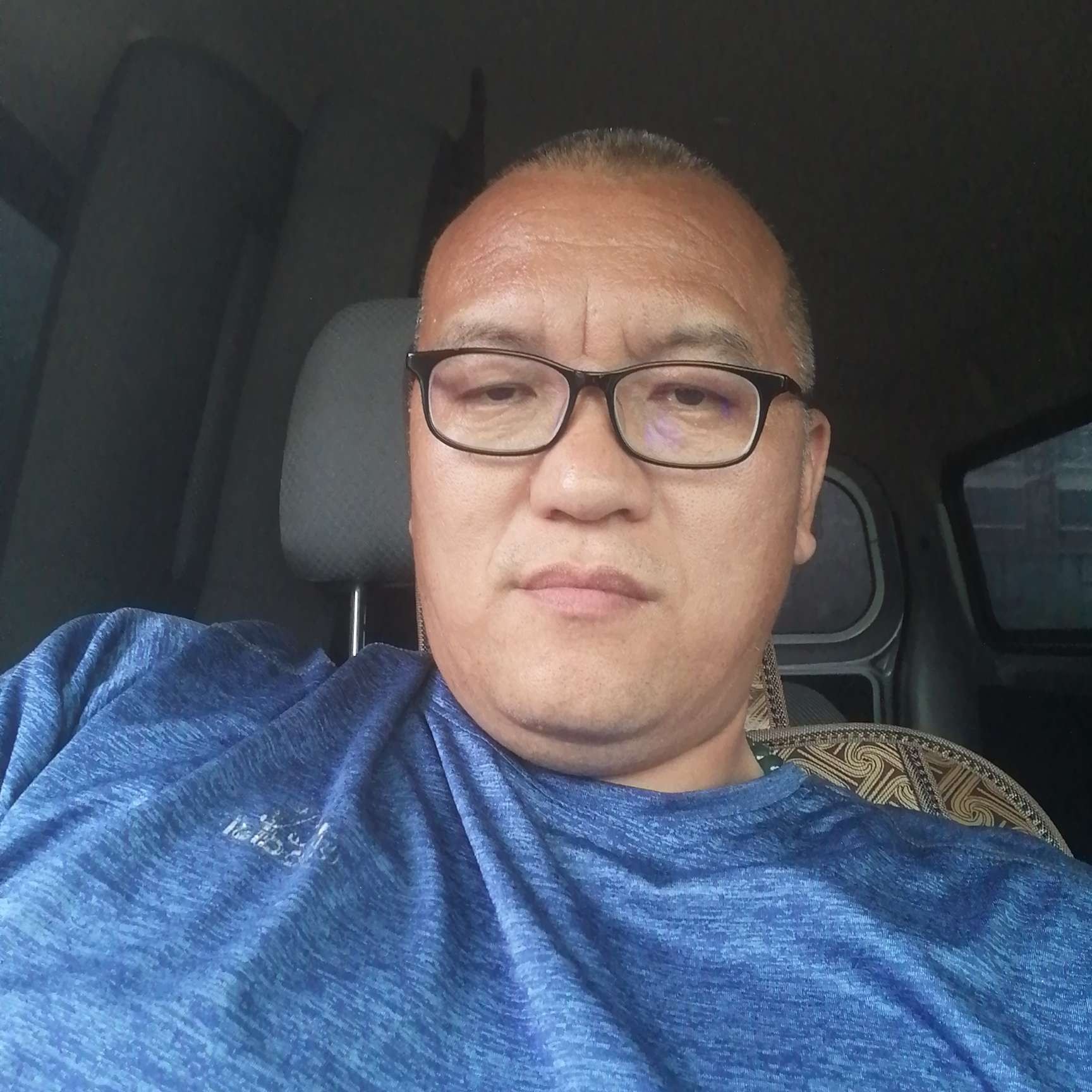 忧郁迎韶华的照片