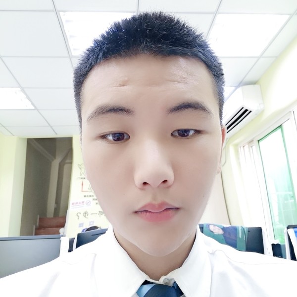 擎天东的照片