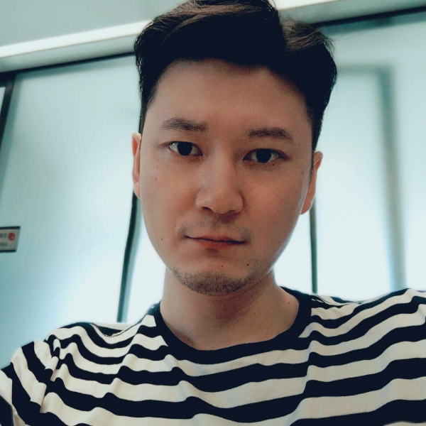 FakerLiu的照片