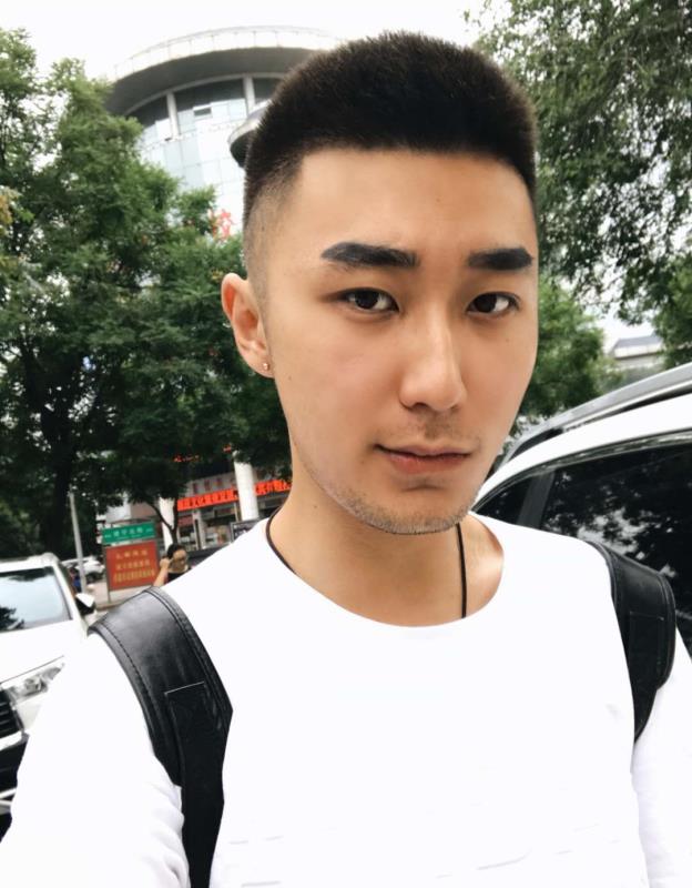 李阳0805的照片