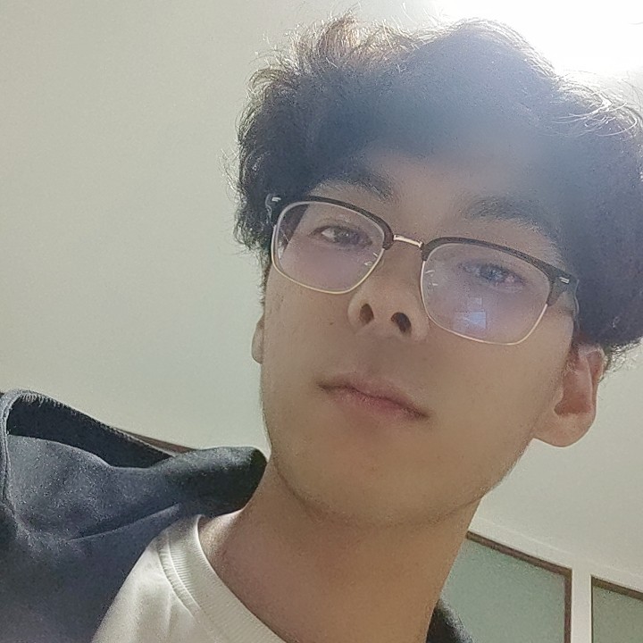 花痴打滑板的照片