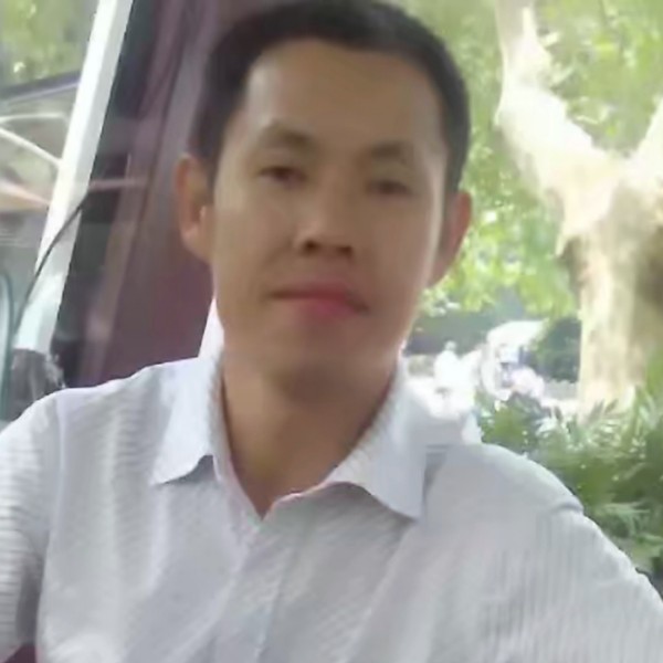天涯罗炼刚的照片