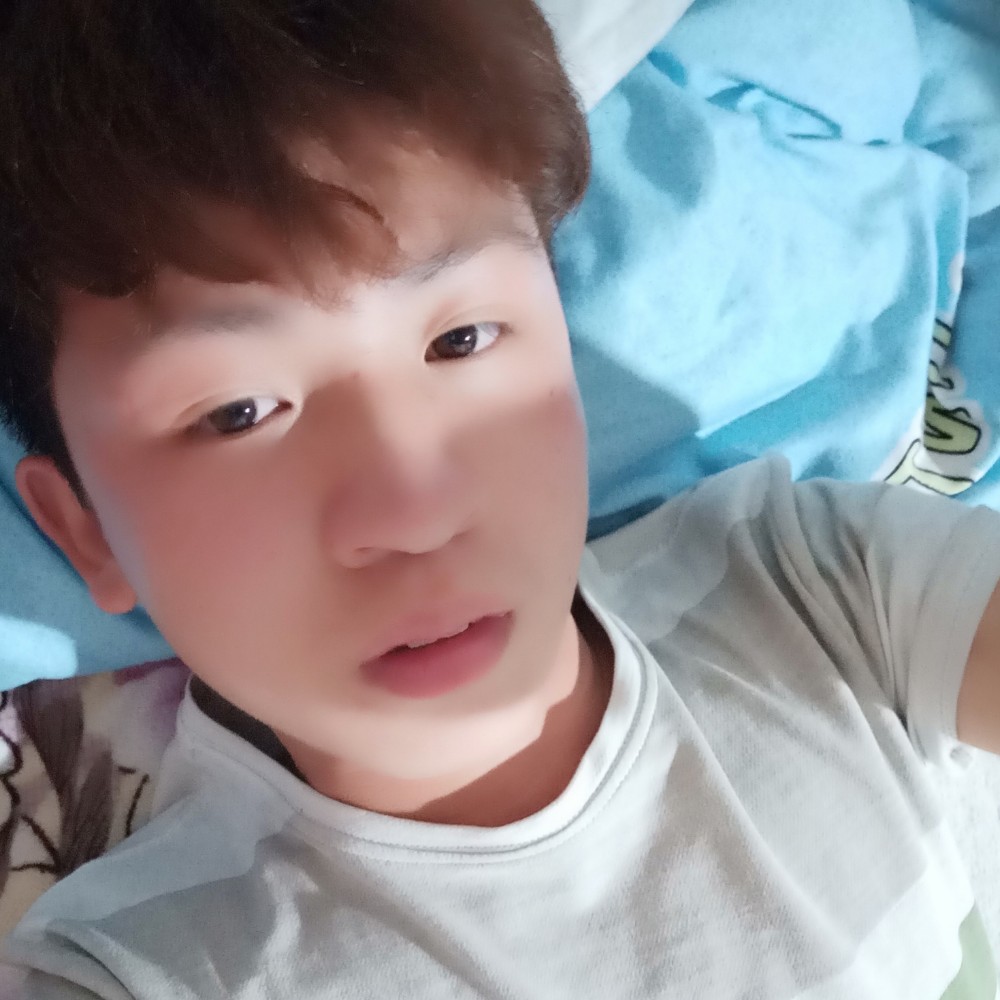 爱美的少爷 的照片