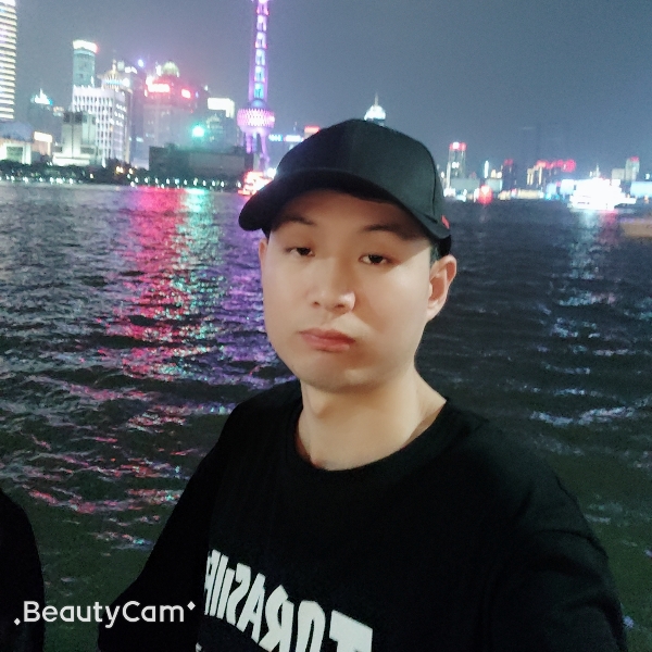 年轻泪了陌殇的照片