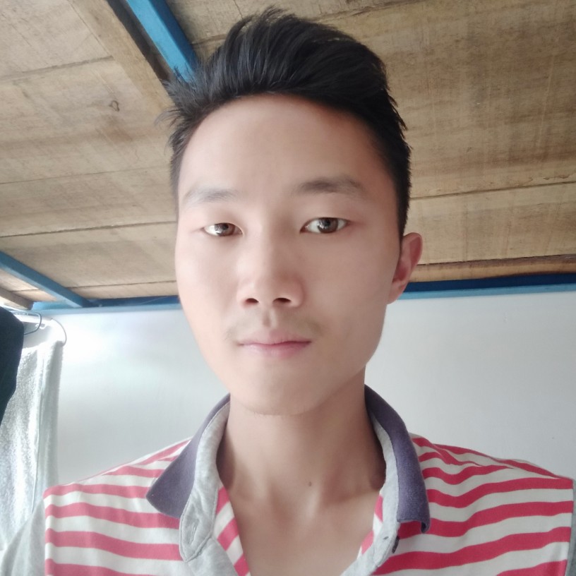 生动睫毛膏的照片