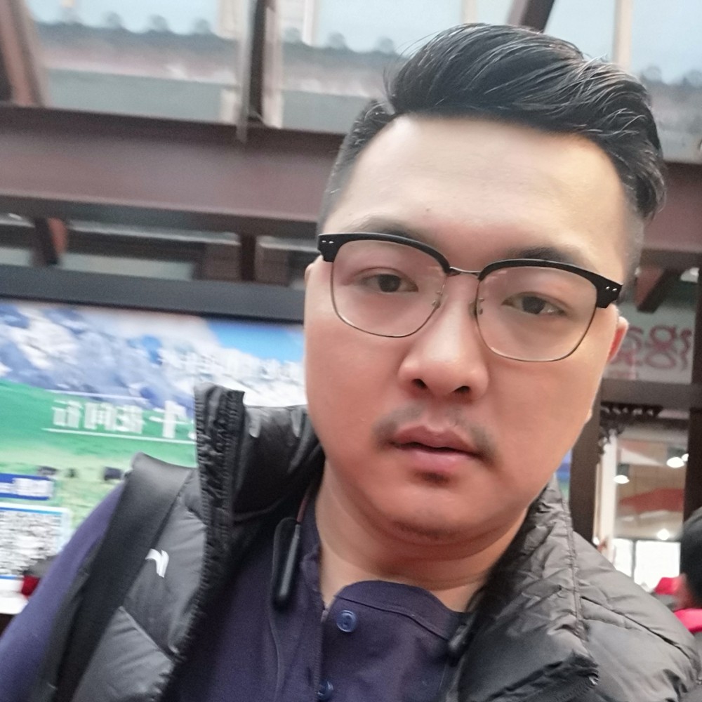 仈億姥爺的照片